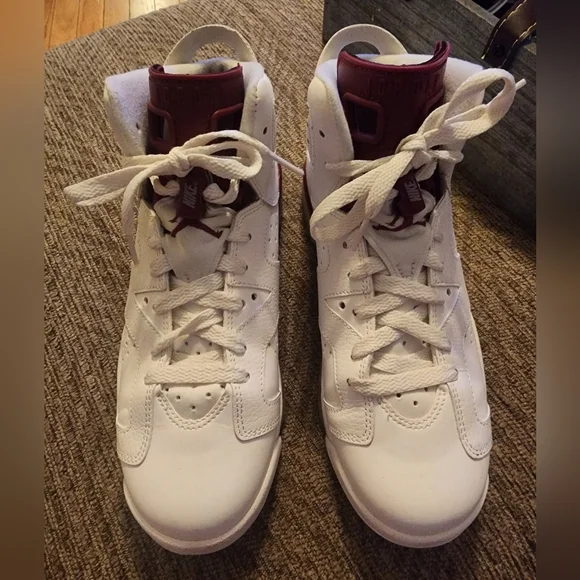 Jordan | Shoes | Nike Air Jordan 6 Retro Maroon Size Youth 7  display picture 2